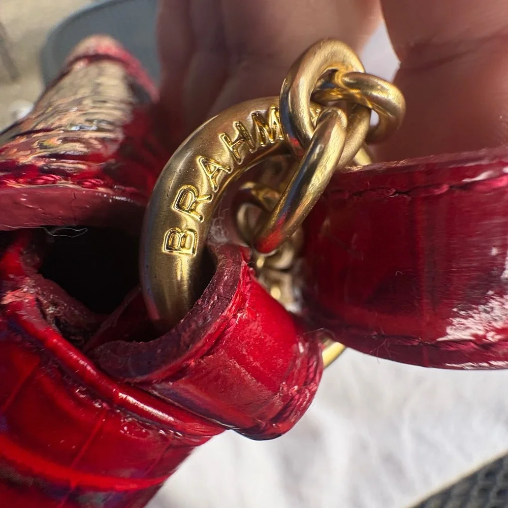 Vtg BRAHMIN Red Croc Embossed Leather Crossbody Bag Magnetic Satchel Gold Charm